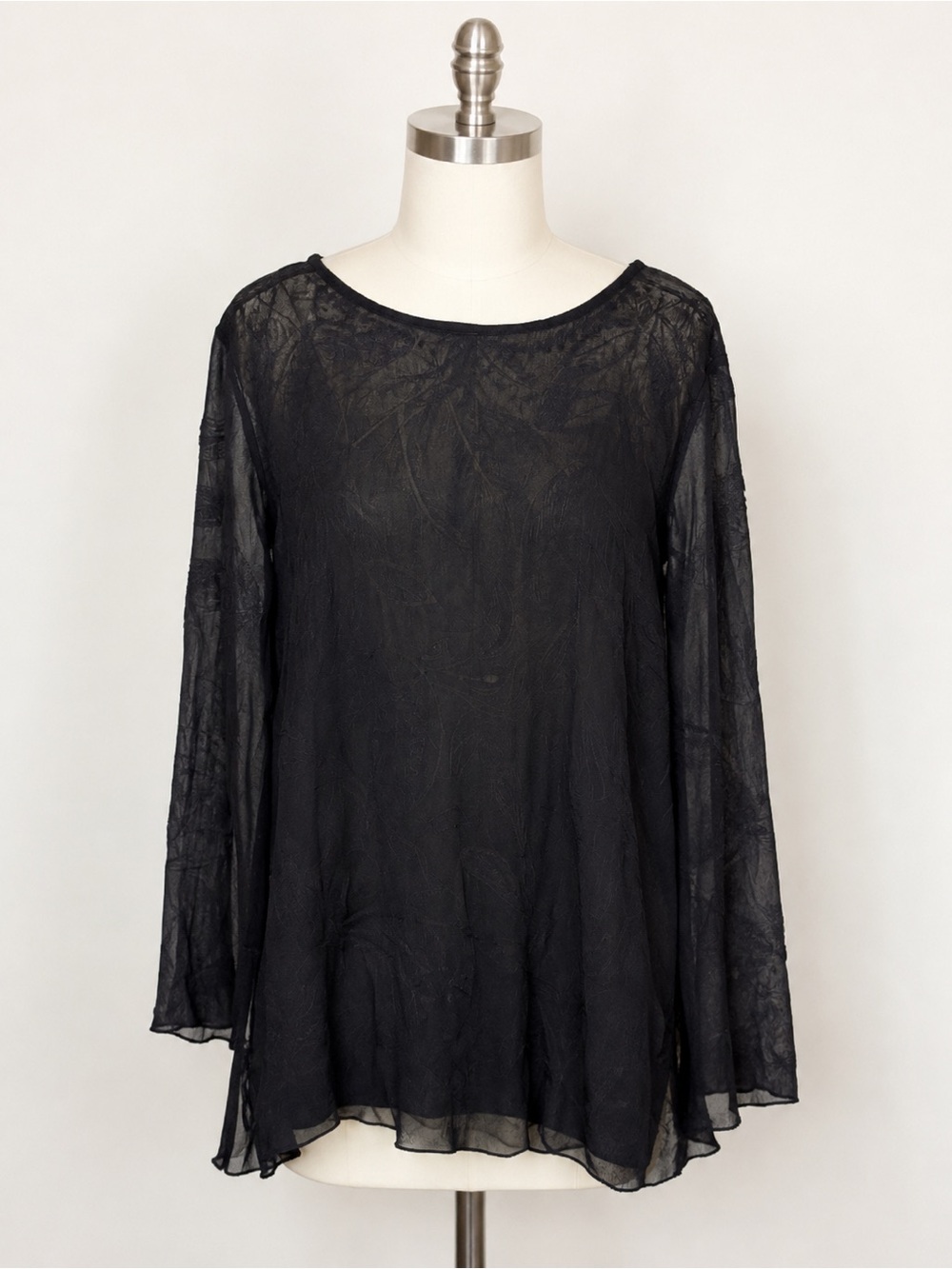 Chico’s Size 1 Black Sheer Embroidered Tunic Blouse Boho Long Sleeve Overlay Top